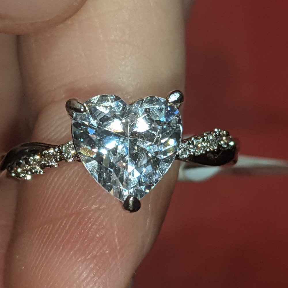 Fragrant Jewels Mr. Frost - Fresh Fallen Snow ring, Size 6